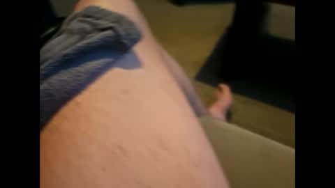 Snapshot of dilf232323 chatting on March 11, 6:10 am Dilf online show from March 11, 6:10 am