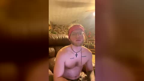 Snapshot of dilf_96 chatting on February 6, 7:34 am Daddy online show from February 6, 7:34 am