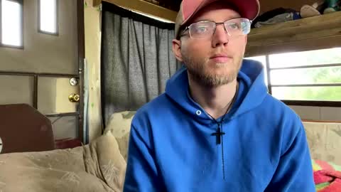 Snapshot of dilf_96 chatting on May 21, 8:16 pm Daddy online show from May 21, 8:16 pm