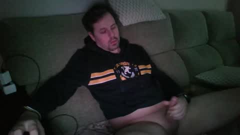 Snapshot of dili999 chatting on December 6, 8:15 am dili999 online show from December 6, 8:15 am