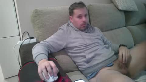 Snapshot of dili999 chatting on September 27, 5:29 pm dili999 online show from September 27, 5:29 pm