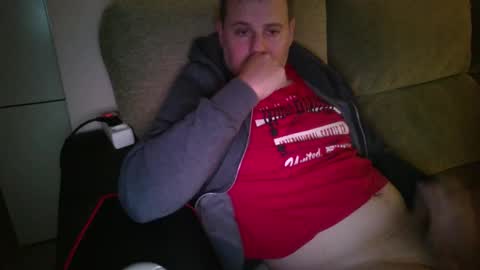 Snapshot of dili999 chatting on December 13, 10:26 pm dili999 online show from December 13, 10:26 pm