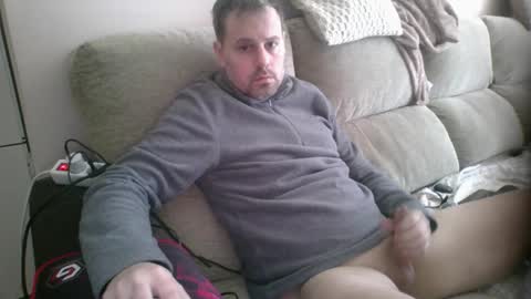 Snapshot of dili999 chatting on February 22, 10:36 am dili999 online show from February 22, 10:36 am