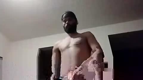 Snapshot of dill801975 chatting on February 1, 11:47 pm dill801975 online show from February 1, 11:47 pm