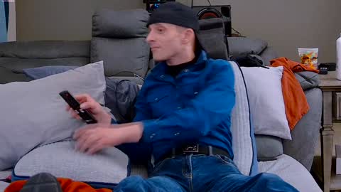 Dilldough405 online show from January 27, 8:18 am