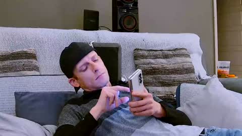 Dilldough405 online show from February 6, 9:28 pm