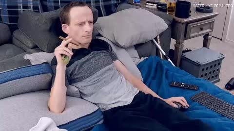 Dilldough405 online show from September 24, 8:17 am