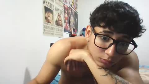 Snapshot of dillom420 chatting on March 10, 6:59 am dillom420 online show from March 10, 6:59 am