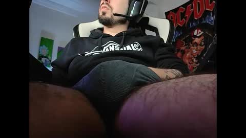 Snapshot of dimas22222 chatting on December 19, 2:12 am dimas22222 online show from December 19, 2:12 am