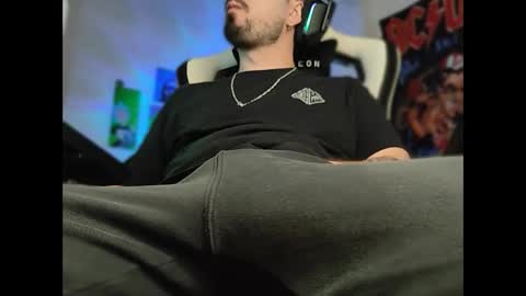 Snapshot of dimas22222 chatting on February 17, 12:48 pm dimas22222 online show from February 17, 12:48 pm