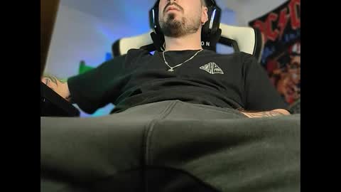 Snapshot of dimas22222 chatting on February 17, 10:25 pm dimas22222 online show from February 17, 10:25 pm