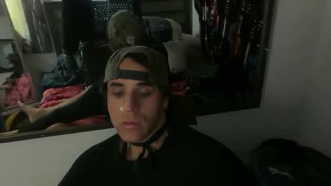 Snapshot of dimepiecebottom chatting on November 29, 6:16 am dimepiecebottom online show from November 29, 6:16 am