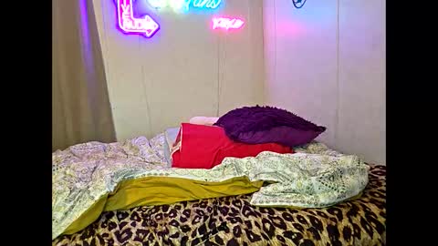 Sofie online show from May 30, 3:47 am
