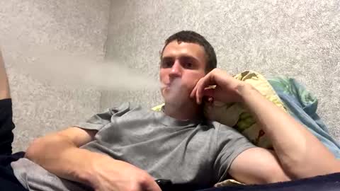 Snapshot of dimes_21 chatting on September 17, 12:12 am dimes_21 online show from September 17, 12:12 am