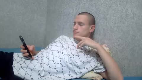 Snapshot of dimes_21 chatting on October 4, 4:32 am dimes_21 online show from October 4, 4:32 am