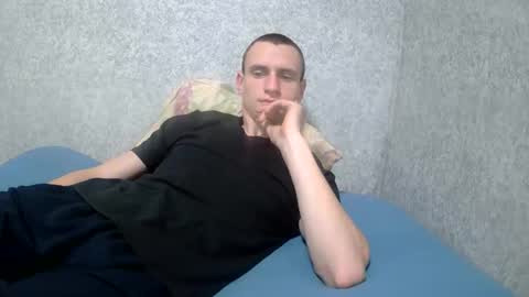 Snapshot of dimes_21 chatting on October 16, 1:39 am dimes_21 online show from October 16, 1:39 am