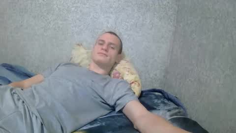 Snapshot of dimes_21 chatting on October 18, 3:31 am dimes_21 online show from October 18, 3:31 am