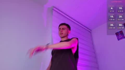 Julian Independent Model online show from April 18, 1:31 am