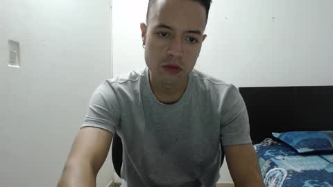 Dimitri online show from December 2, 2:09 am