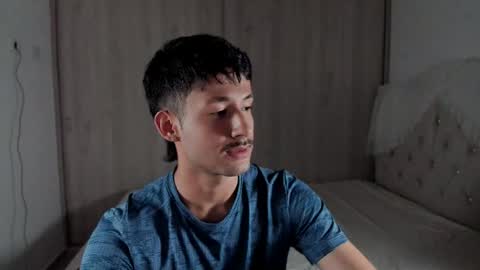 Snapshot of dimitri_targaryen chatting on April 18, 8:29 am Fabian online show from April 18, 8:29 am