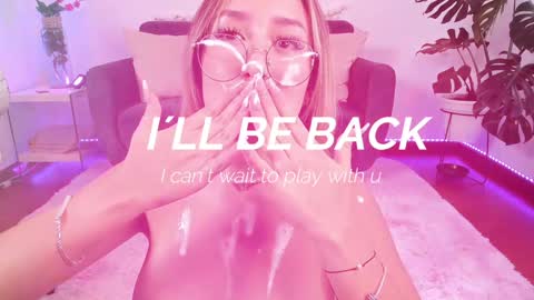 Snapshot of dina_ride chatting on February 2, 12:35 pm online show from February 2, 12:35 pm