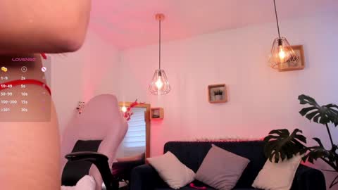 Snapshot of dina_ride chatting on February 4, 3:26 pm online show from February 4, 3:26 pm