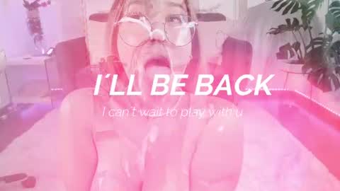 Snapshot of dina_ride chatting on July 11, 10:51 am online show from July 11, 10:51 am