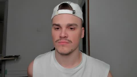 Snapshot of dinabite chatting on April 9, 3:06 am Hot DIN online show from April 9, 3:06 am