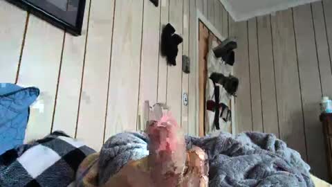 Snapshot of dingbat1979 chatting on October 6, 1:08 pm dingbat1979 online show from October 6, 1:08 pm