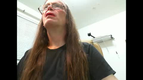 Snapshot of dinkdork094 chatting on April 29, 3:21 am Dinkdork just having a good time online show from April 29, 3:21 am