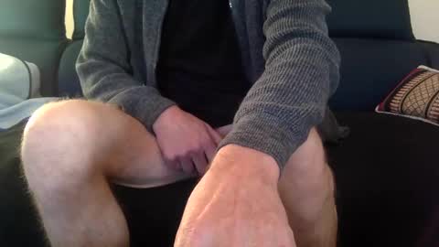 dinnerout1111 online show from December 9, 2:17 pm