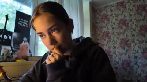 Snapshot of dinorahmroczkowski chatting on September 12, 8:14 am dinorahmroczkowski online show from September 12, 8:14 am