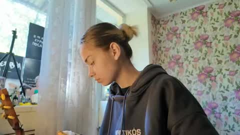 Snapshot of dinorahmroczkowski chatting on September 15, 7:41 am dinorahmroczkowski online show from September 15, 7:41 am