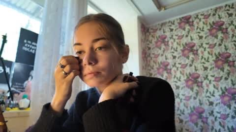 Snapshot of dinorahmroczkowski chatting on September 16, 7:42 am dinorahmroczkowski online show from September 16, 7:42 am
