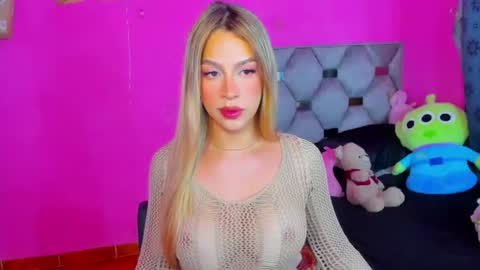 Snapshot of dione_sexyy chatting on July 3, 3:02 am IG dionemontecarlo19 online show from July 3, 3:02 am