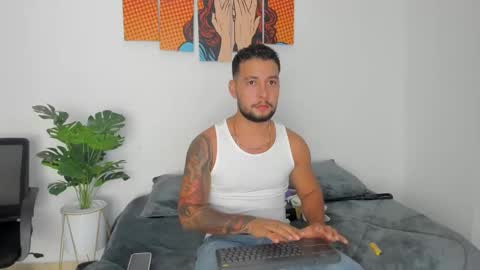 Snapshot of dionyxx chatting on October 5, 10:51 pm dionyxx online show from October 5, 10:51 pm