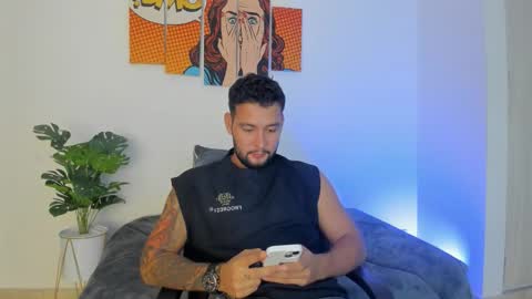 Snapshot of dionyxx chatting on October 11, 11:14 pm dionyxx online show from October 11, 11:14 pm