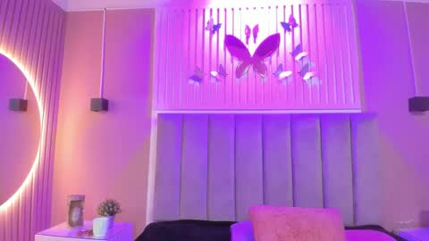 Cristal  online show from November 28, 3:53 am