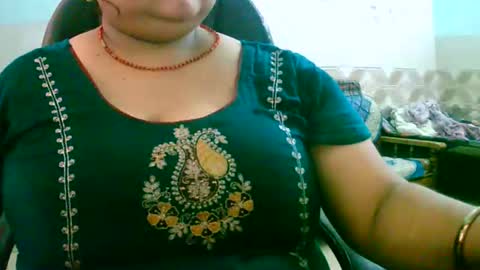 Snapshot of dipa2345 chatting on May 12, 12:13 pm dipa2345 online show from May 12, 12:13 pm