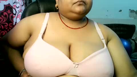 Snapshot of dipa2345 chatting on August 4, 6:05 am dipa2345 online show from August 4, 6:05 am