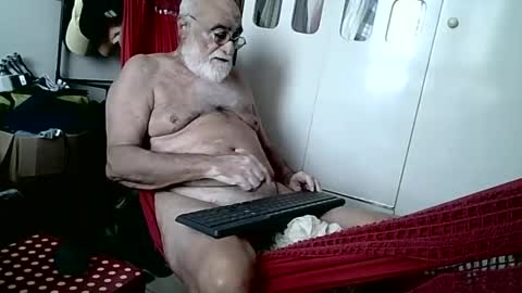 DirceuBr online show from April 28, 3:17 pm