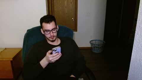 Snapshot of dirk_diggler_dirk chatting on February 4, 11:49 pm Dirk Diggler online show from February 4, 11:49 pm