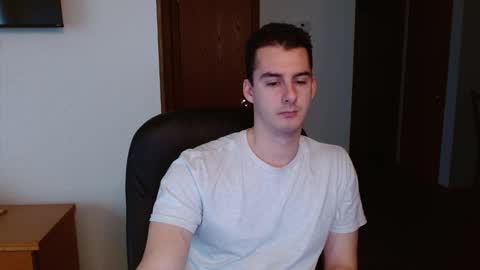 Snapshot of dirk_diggler_dirk chatting on February 23, 8:11 pm Dirk Diggler online show from February 23, 8:11 pm