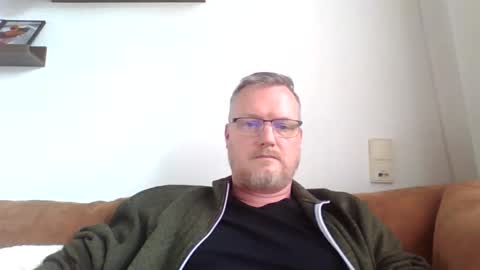 dirkkie1975 online show from May 16, 3:22 pm