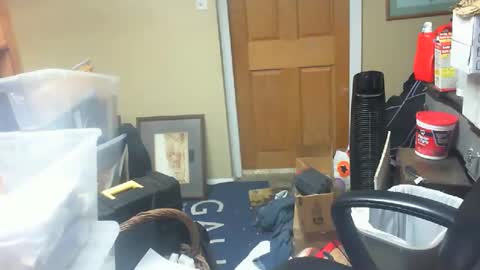 Snapshot of dirkpitt223 chatting on December 4, 8:29 pm DirtkPitt Fun guy working online show from December 4, 8:29 pm