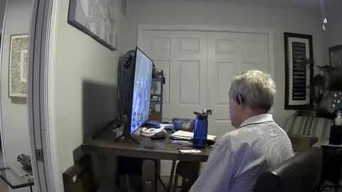 Snapshot of dirkpitt223 chatting on January 19, 7:15 am DirtkPitt Fun guy working online show from January 19, 7:15 am