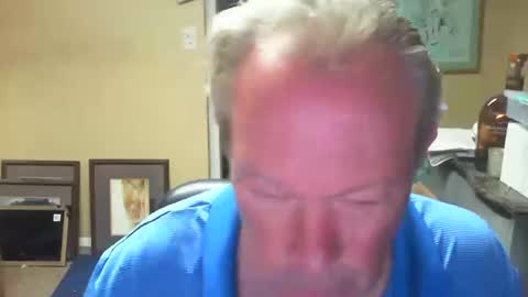 Snapshot of dirkpitt223 chatting on October 19, 2:40 pm DirtkPitt Fun guy working online show from October 19, 2:40 pm