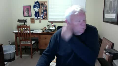 dirtrider195080438 online show from May 16, 2:19 am