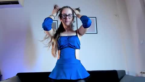 Snapshot of dirty_fairie chatting on January 19, 7:23 am dirty_fairie online show from January 19, 7:23 am