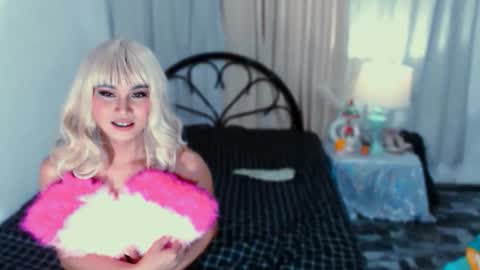 Snapshot of dirty_mistress496748 chatting on March 31, 11:43 am dirty_mistress496748 online show from March 31, 11:43 am